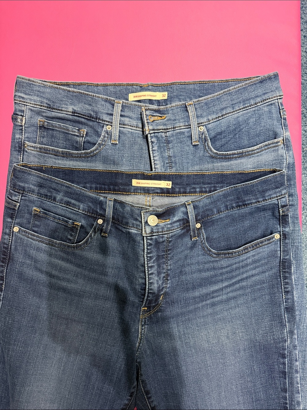 Set of 2 Levi's women’s Jeans